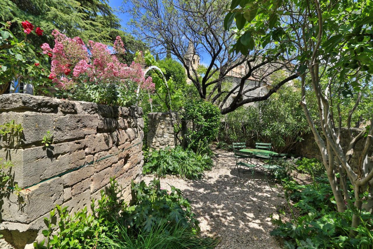 Alojamento de Acomodação e Pequeno-almoço Le Jardin De *